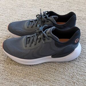 Men’s lululemon beyondfeel running shoe